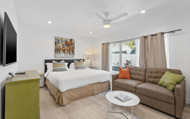 320-1 Las Olas Boulevard