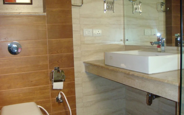 Ahuja Residency