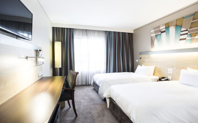 Holiday Inn Express Sandton Woodmead, an IHG Hotel