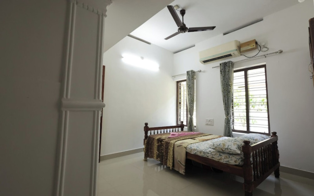 Taaraa Loca - Yoga Spiritual n Dorms