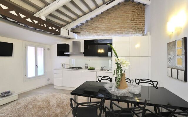 Venice Style Apartment