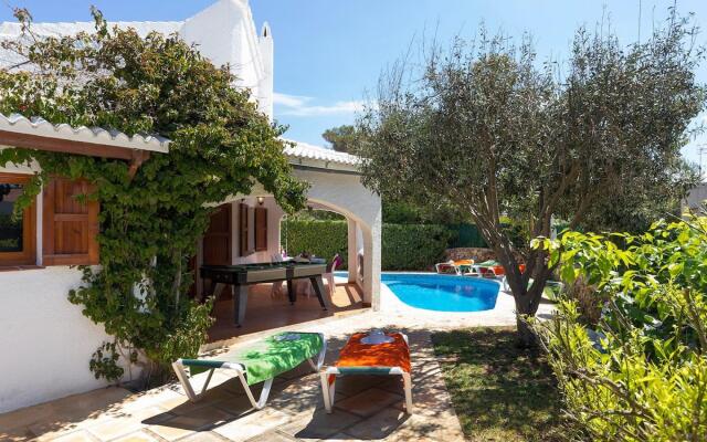 VILLA GERARD in Cala Blanca