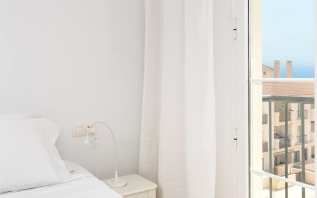 Apartment - 1 Bedroom with Pool and WiFi - 107871