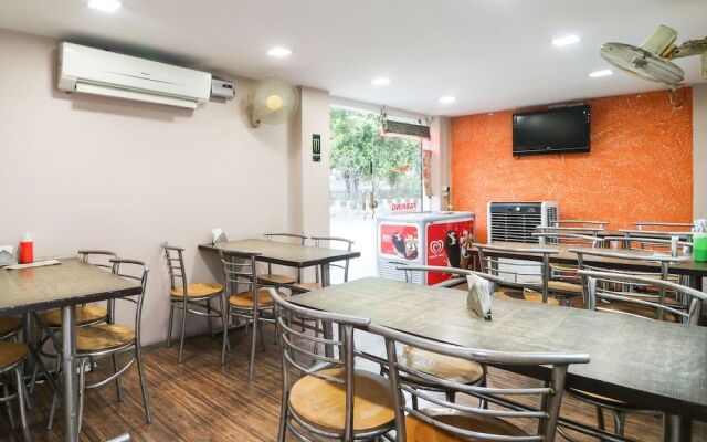 OYO 46349 Malaya House