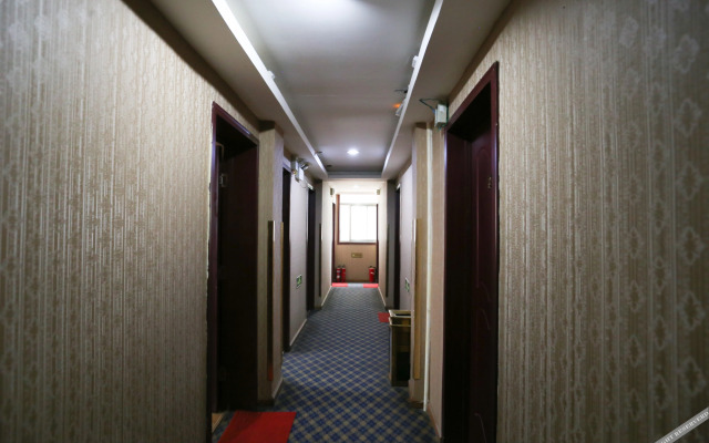 Wenjing Hotel (Xi'an Longshoucun Branch)