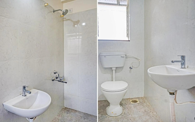 OYO Flagship 70224 Swarg Executive Paradise