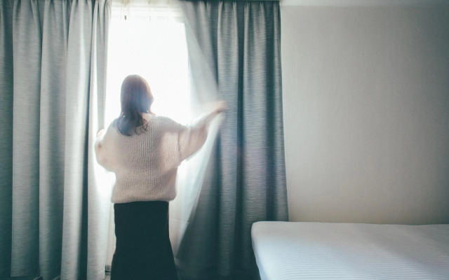 Hamilton Hotel Black