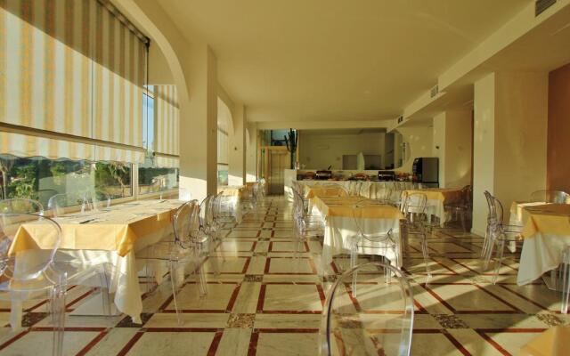 Baia Azzurra Hotel