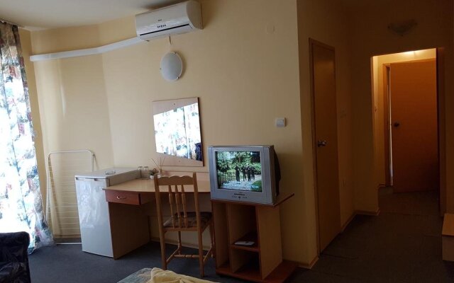 Krasi Hotel