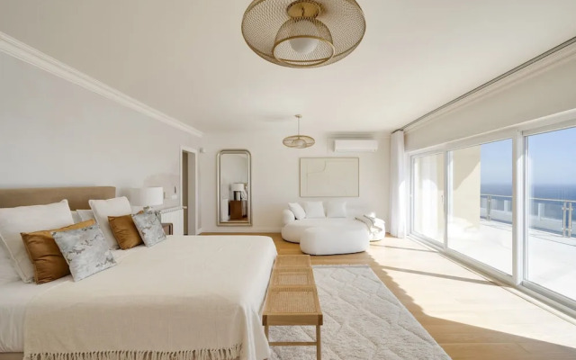 Coastline Arrabida Villa by Cadenzalux