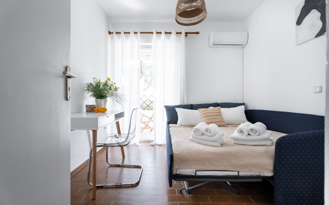 Saronida Coastal Escape 2BR Apartment