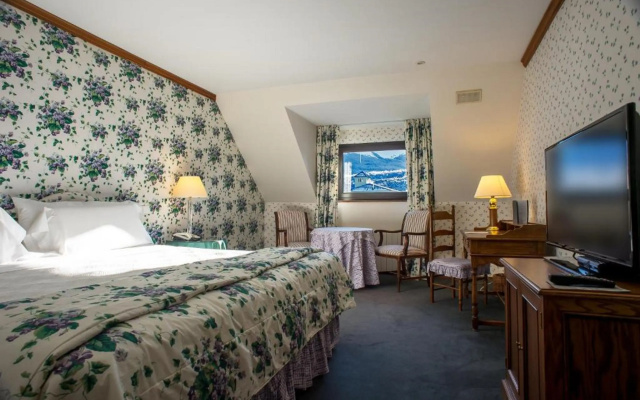 Las Hayas Resort Hotel