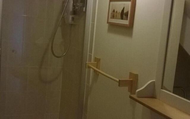 Strawberry Cottage B&B