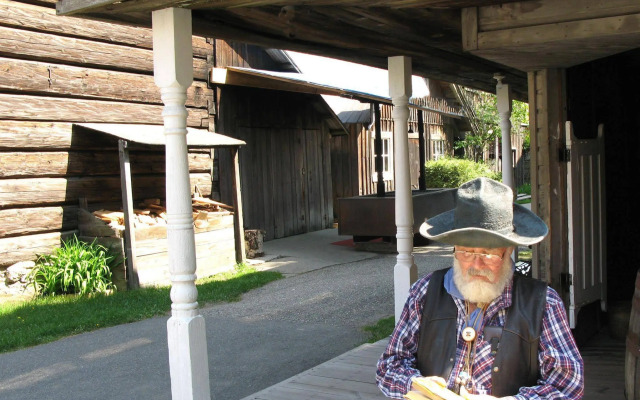 Three Valley Lake Chateau