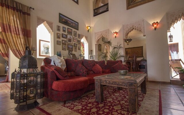 Casa Rural Palacete Árabe Albanta