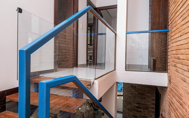 Casa rústica c/piscina, apenas famílias TLS901