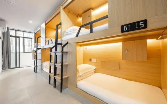 Dengba   Hostel