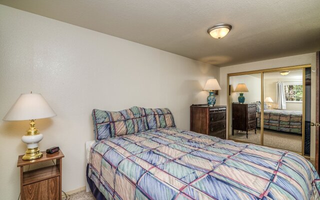 Secluded South Lake Tahoe Home by RedAwning