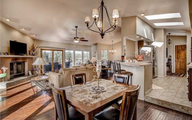 Southern Comfort - Three Bedroom Cabin