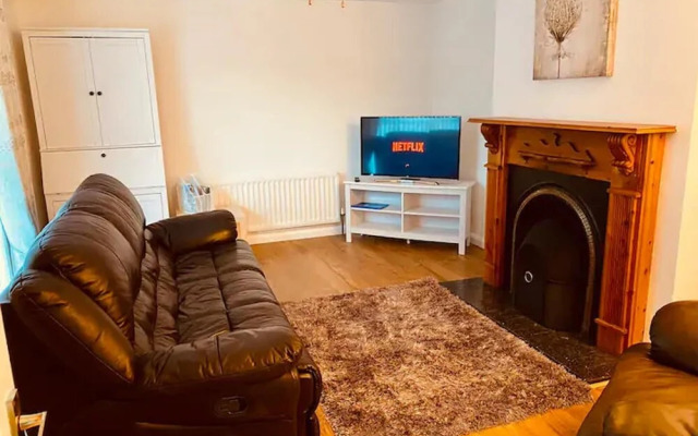 Beautiful 3-bed House in Londonderry