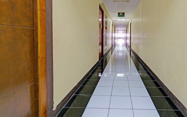 OYO Life 93170 Apartement Gateway Cicadas By Mr Pro
