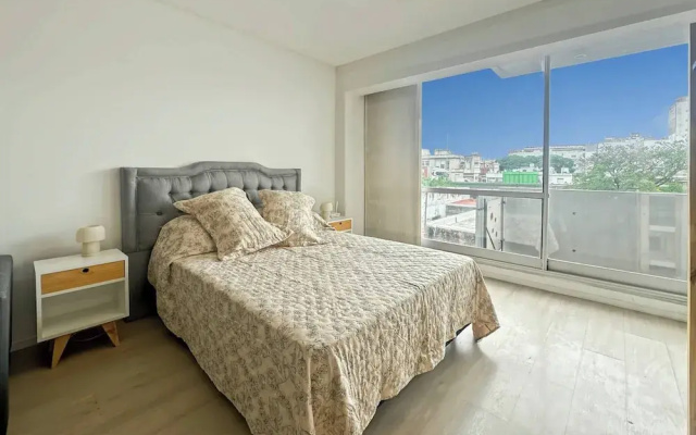 Comfortable Studio With Balcony and Excellent Location
