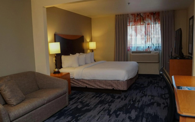 Fairfield Inn & Suites by Marriott Denver Aurora / Parker