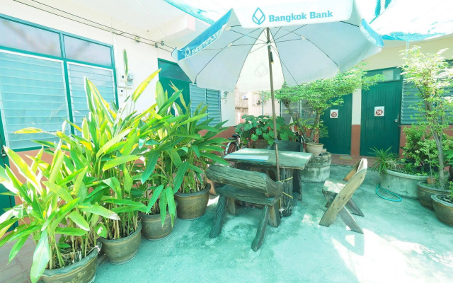 San Sook Place Guest House