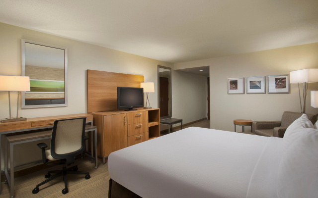 Holiday Inn Grand Rapids Airport by IHG - фото 5