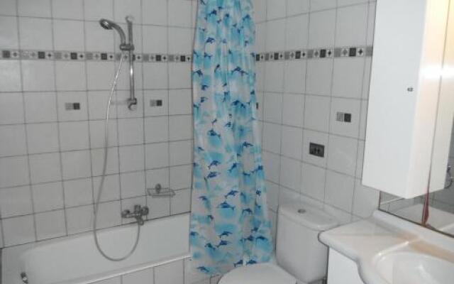 Mandorla Apartments