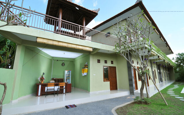 Cempaka Mas Guesthouse