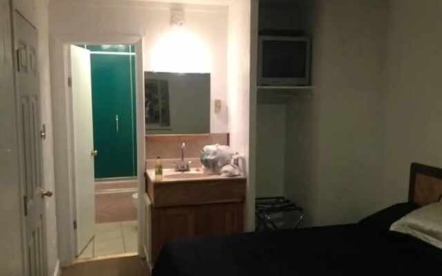 Comfort Green Motel
