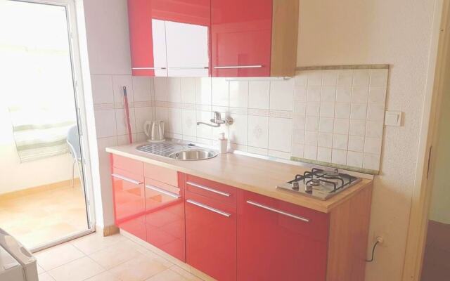 Floral Apartments Yazzy 1