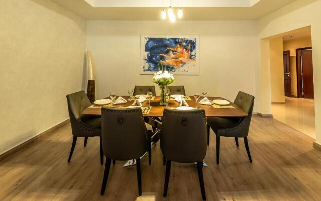 Luxury 2Bed / Upgraded / Heart of Dubai Marina