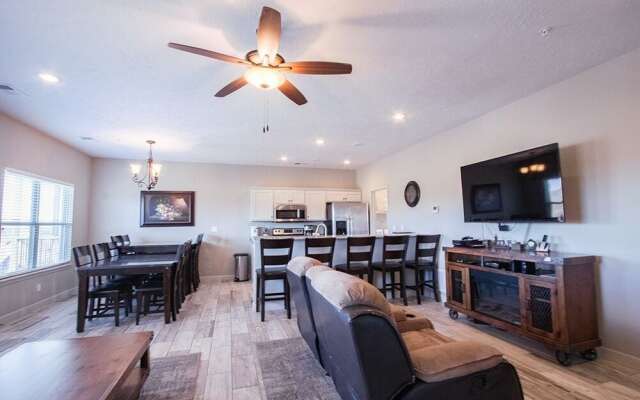 Top Tee A 3 Bedroom Condo