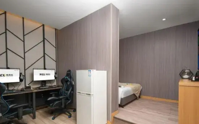 E-sports Hotel (Zhongjing Road Hengfang Square)