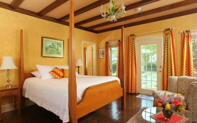 L'Auberge Provencale Inn & Restaurant