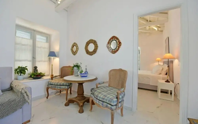A Sea-licious Vacation - Chic Style in Hydra