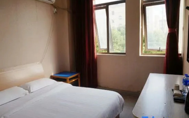 Zhihao Business Hotel