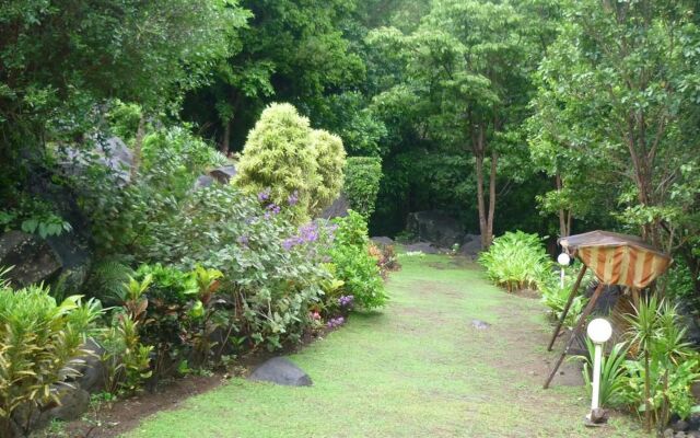 Bungalow With one Bedroom in Pointe-noire, With Furnished Garden and W