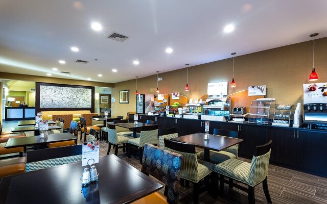 Holiday Inn Express Hotel & Suites Edmond by IHG