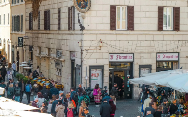 View on Campo de Fiori IREX apartments