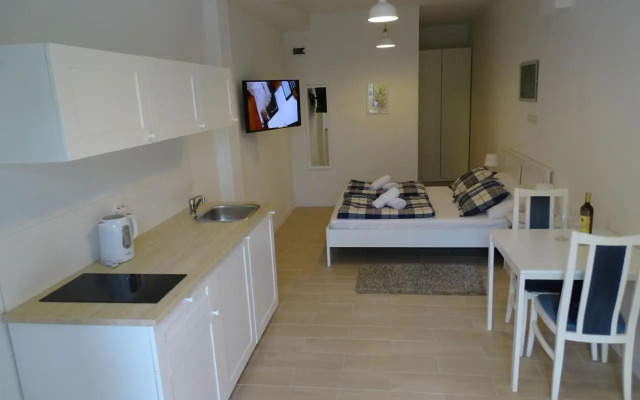 Job studio apartments