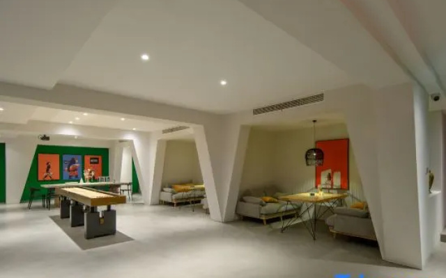 Yunshang Grassland Nalanduo Hot Spring Art Villa (Panda Tribe Adventure Park Store) – Entertainment – Huzhou
