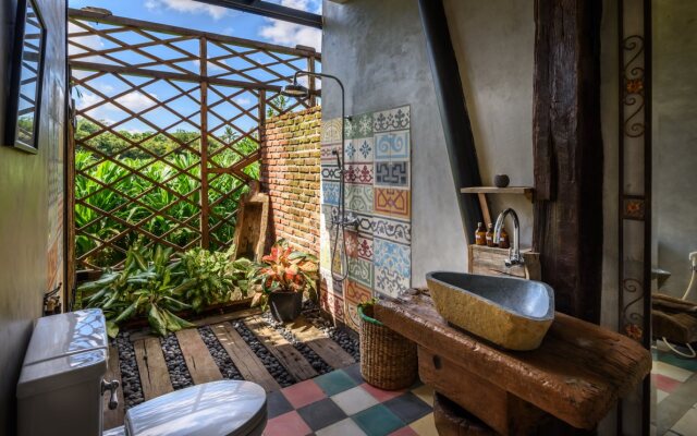 Taman Nauli Bed & Breakfast