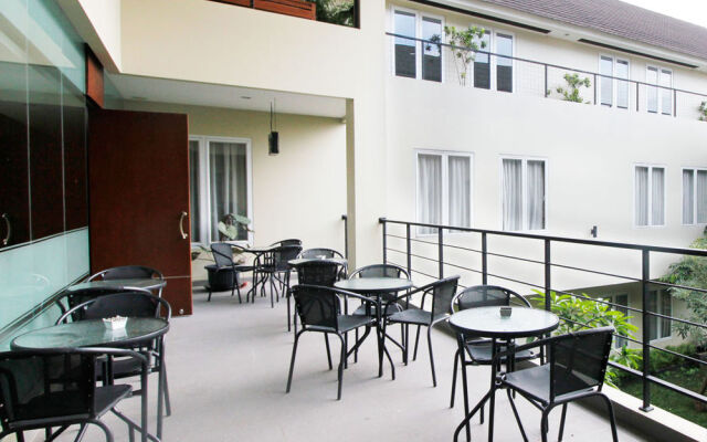 Airy Bandara Soekarno-Hatta Suryadarma Tangerang