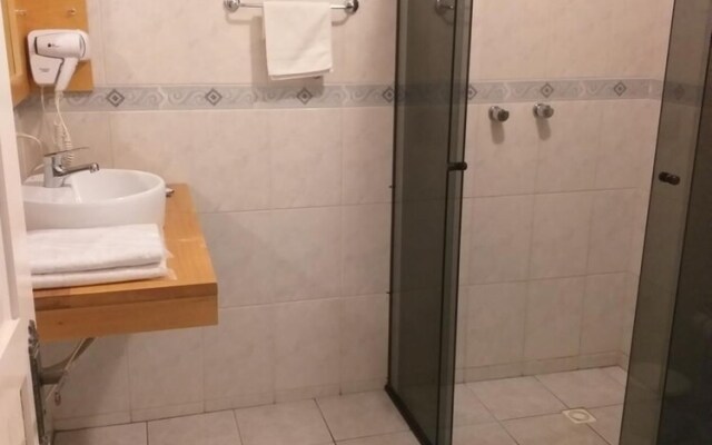 Motel Avenida - Adult Only