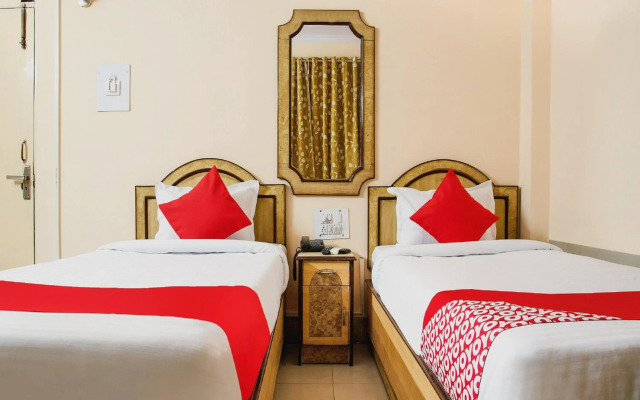 Flagship 75604 Hotel Embassy Exhibition Rd