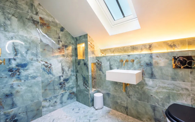 The Holt York-charming York House With 3 Bedrooms