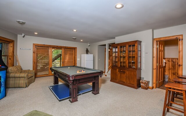 One Ski Hill 5 Bedroom House